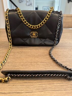 INSPIRED Black Quilted Shoulder Bag with Mixed Metal Chain